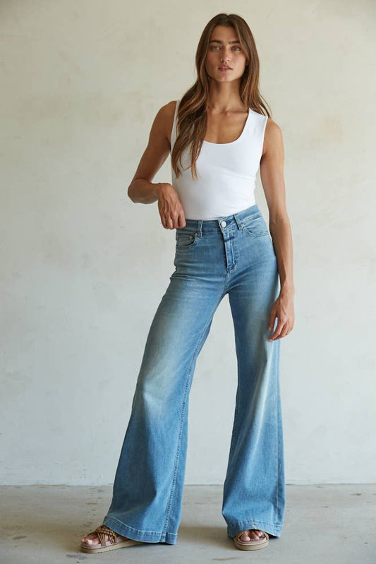 Double Layered Seamless Top - White