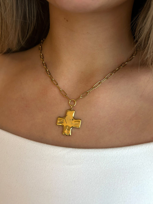 DRIFT Bari Cross Chain Necklace