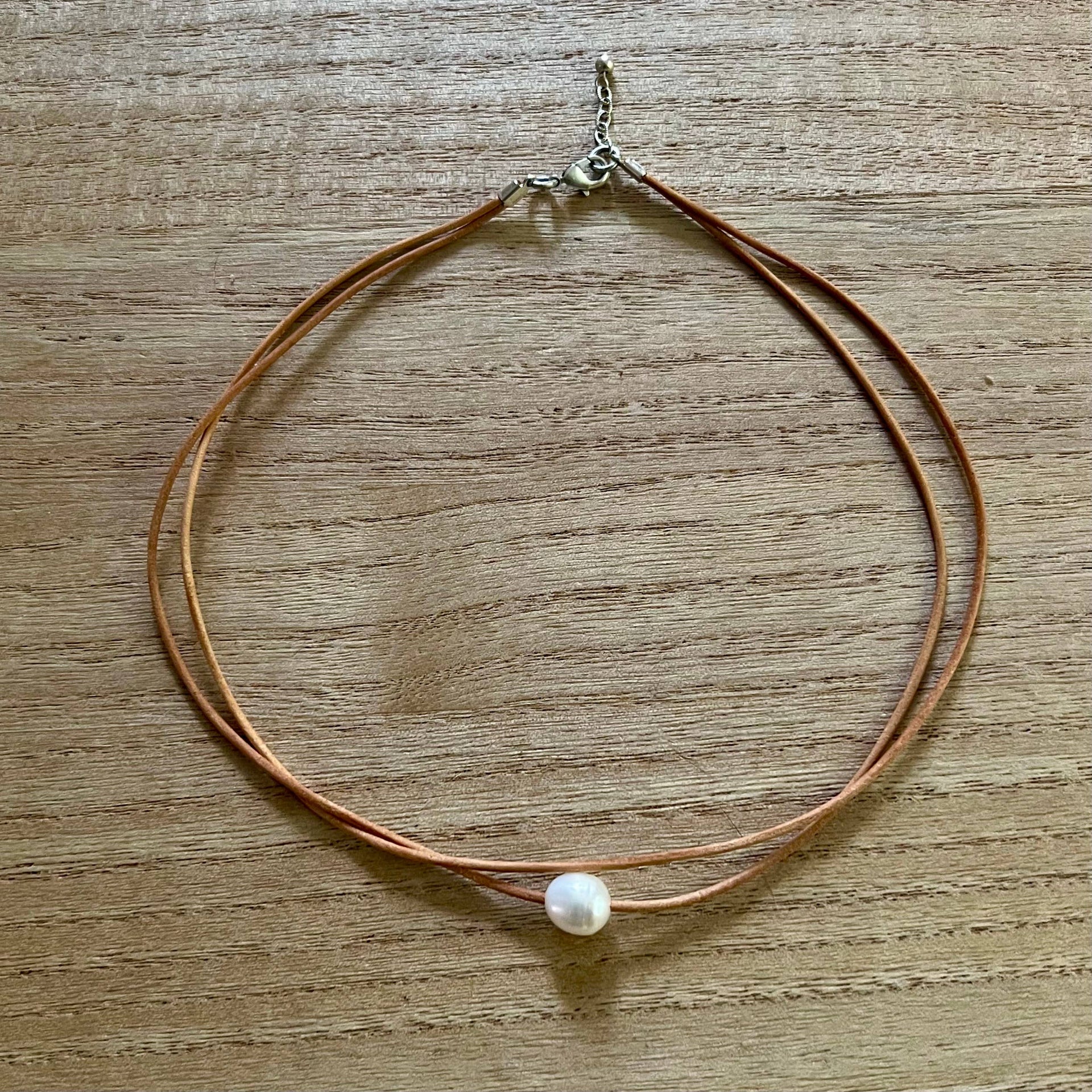Freshwater Pearl Leather Necklace