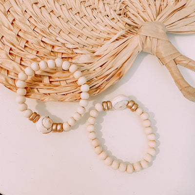 Shell Bracelet - Wooden Bead