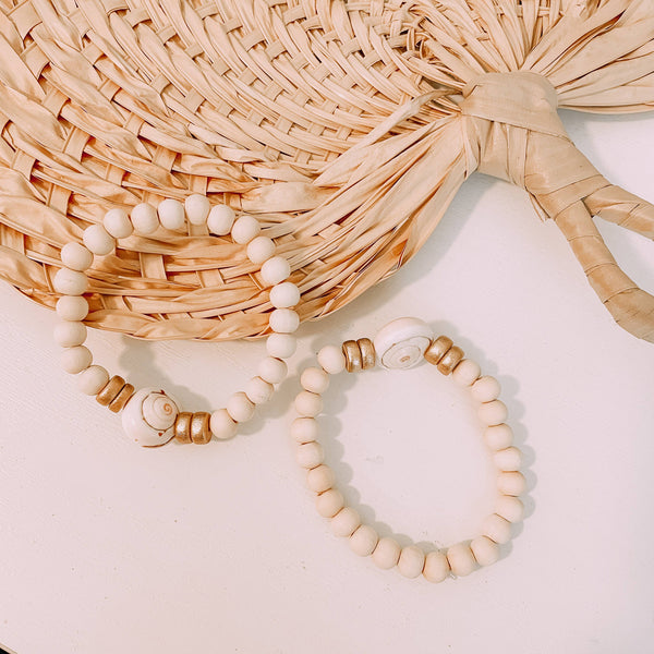 Shell Bracelet - Wooden Bead
