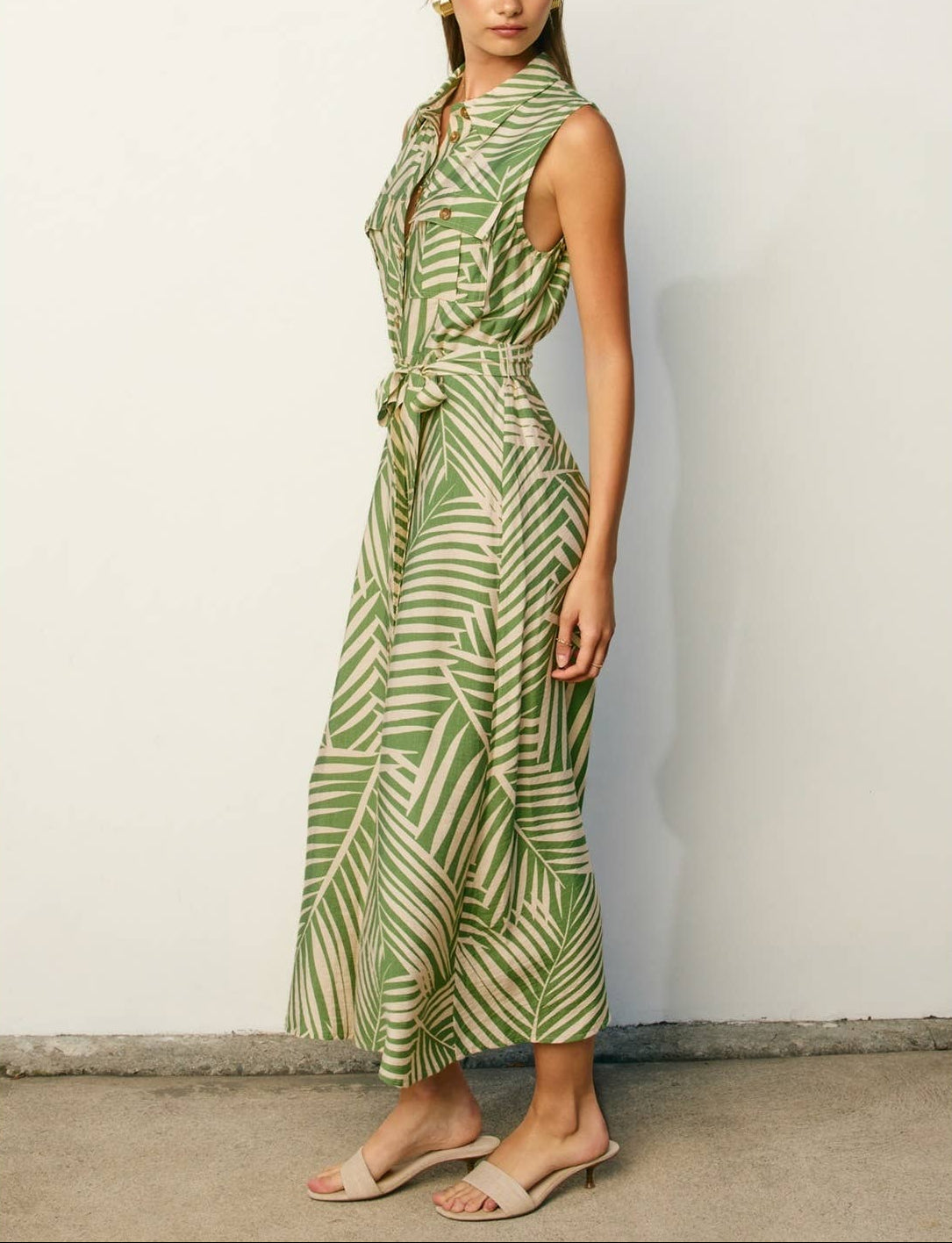 Wild Tides Sleeveless Shirt Dress: SAGE CREAM