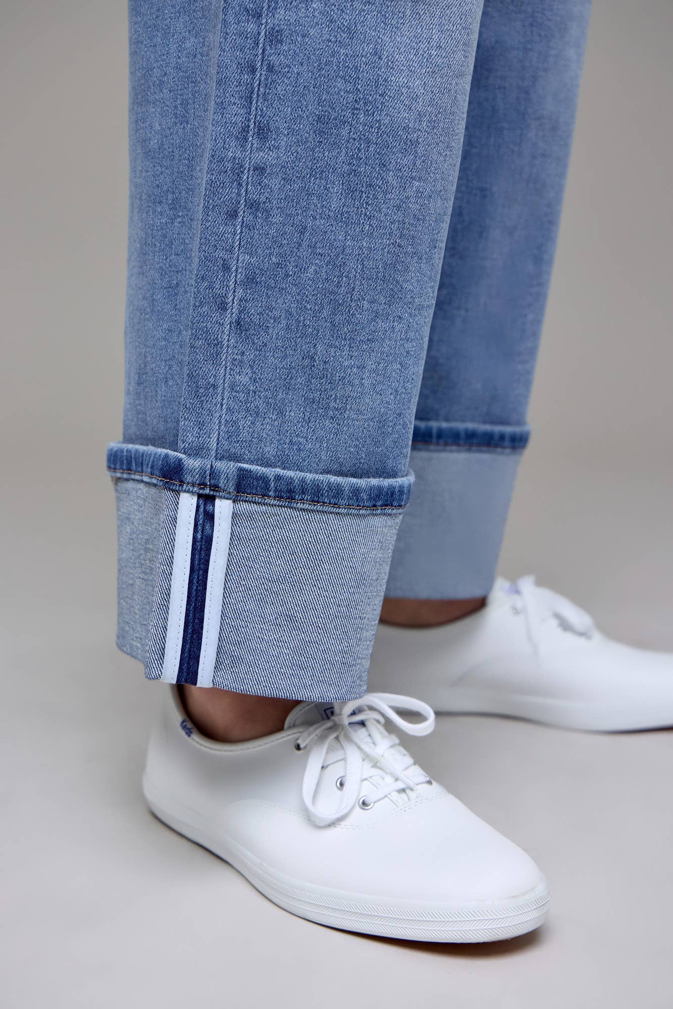 Cuffed Stretch Relaxed Denim
