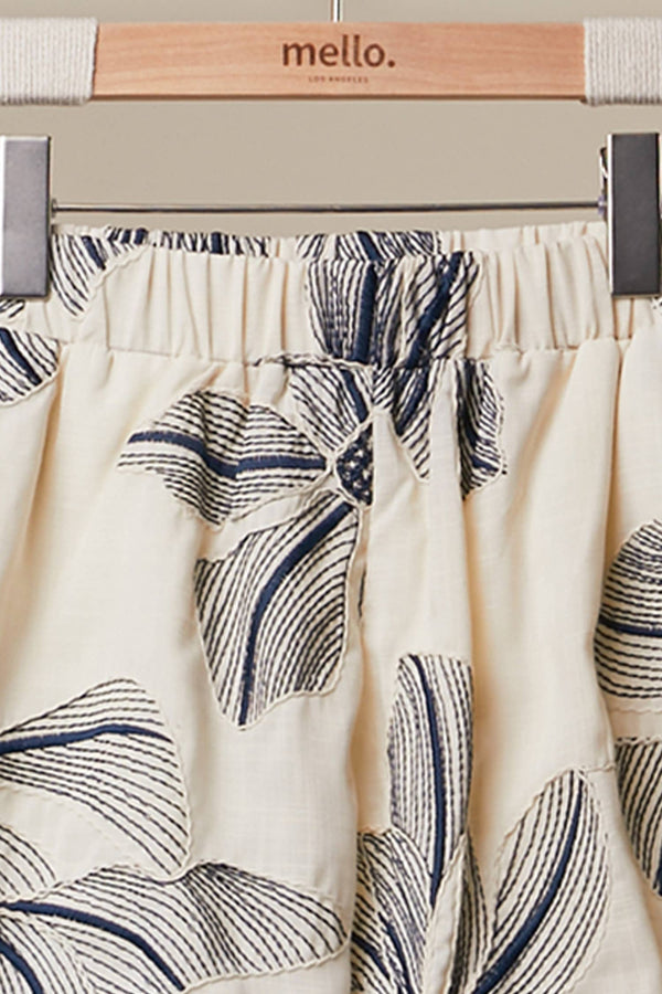 Floral Print Elastic Waist Shorts: Cream/Navy