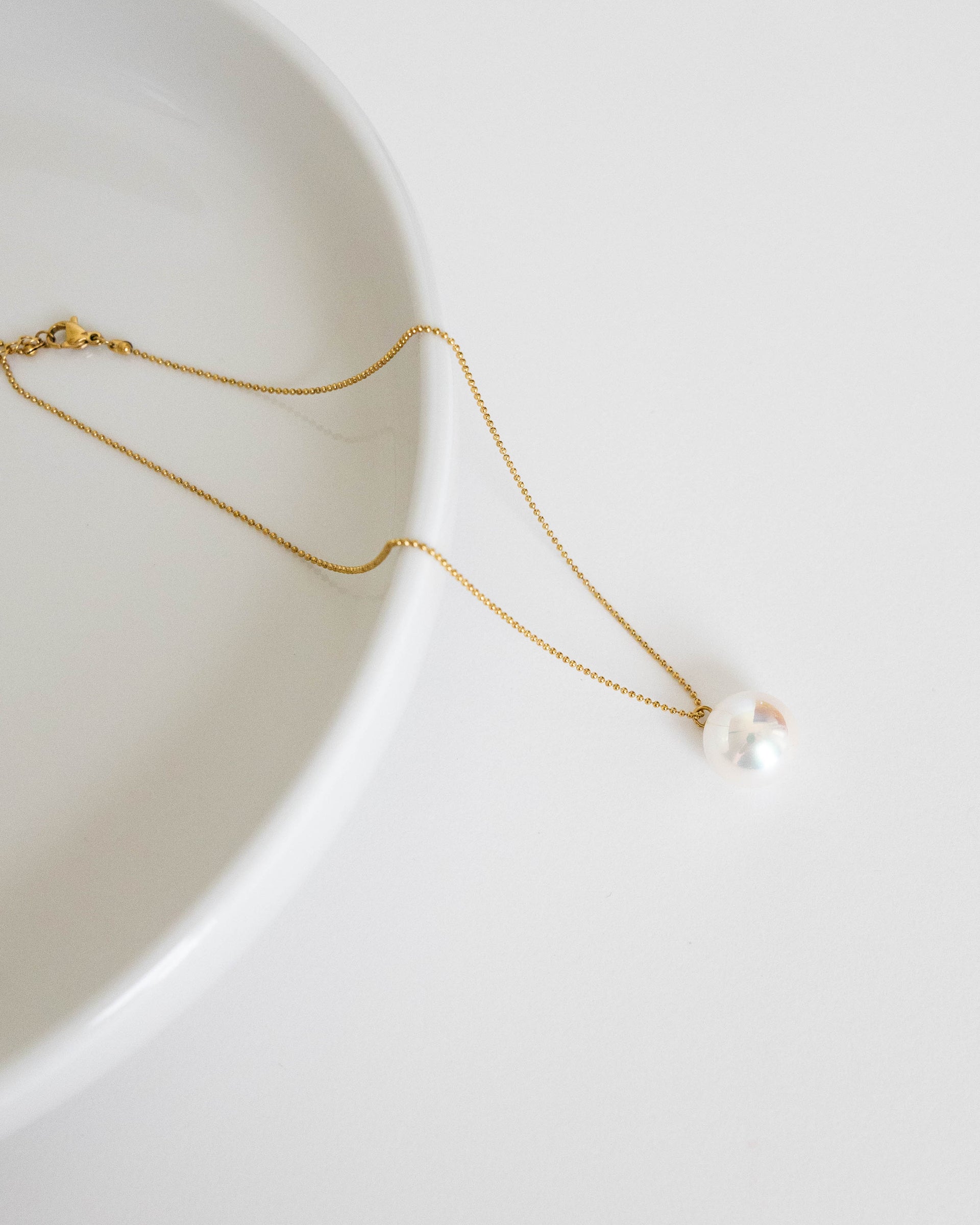 DRIFT Large Pearl Necklace