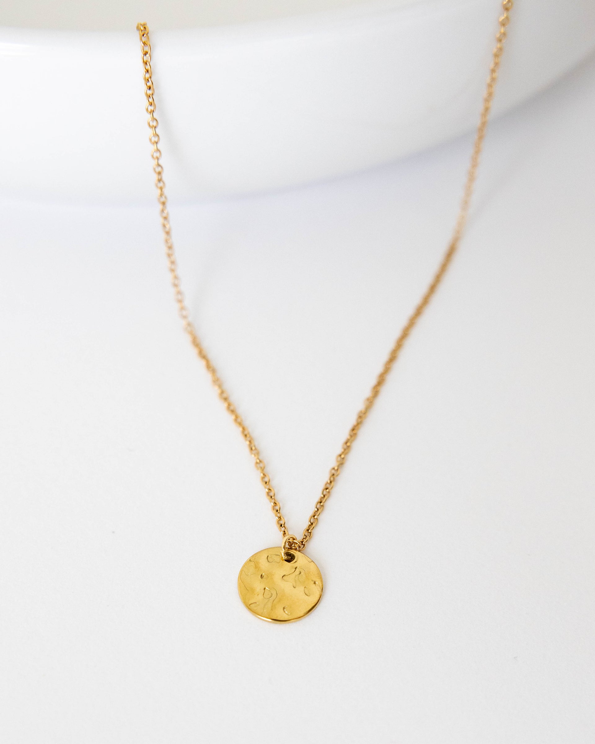 DRIFT Gold Circle Necklace