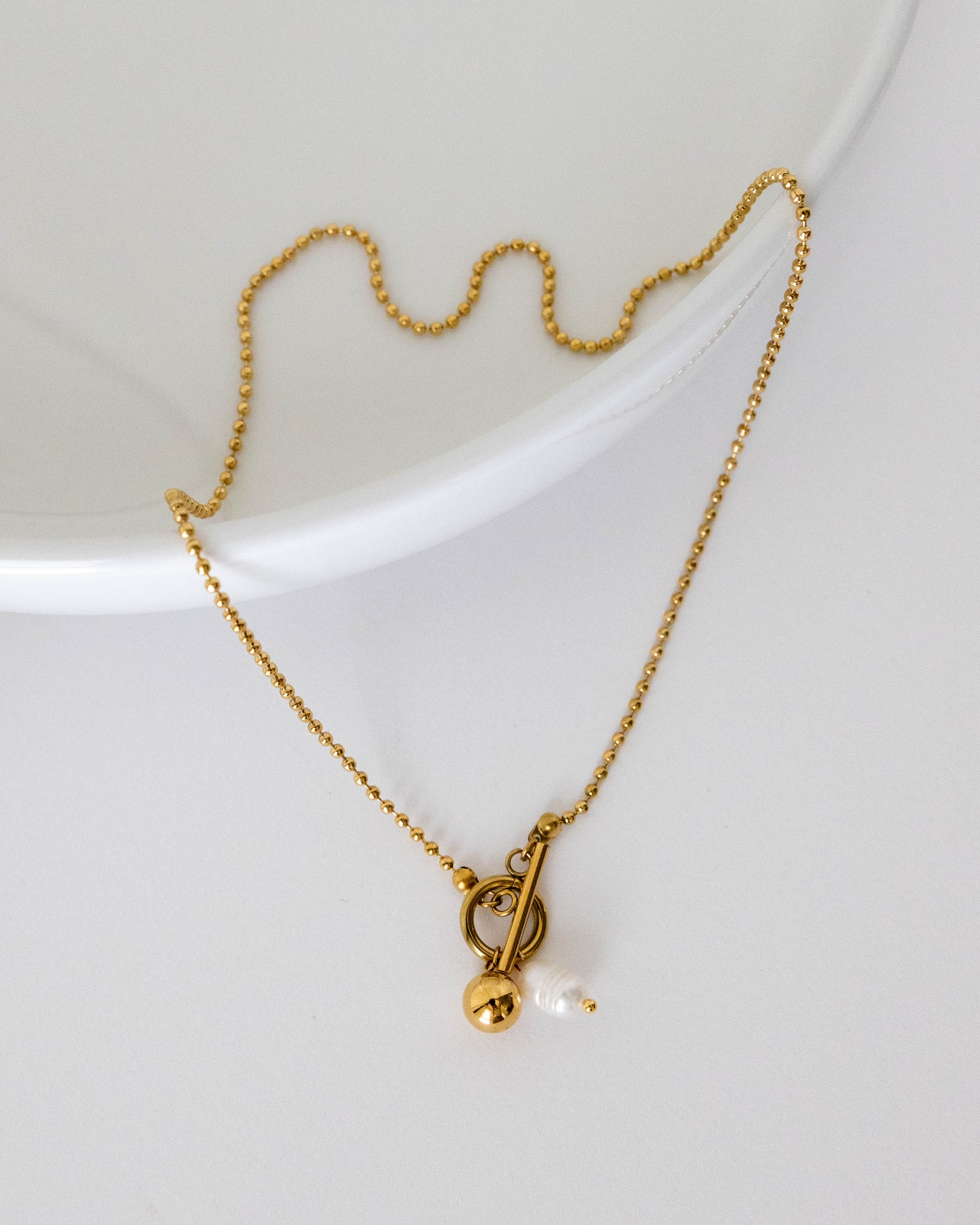 DRIFT Gold Pearl Bead Necklaces