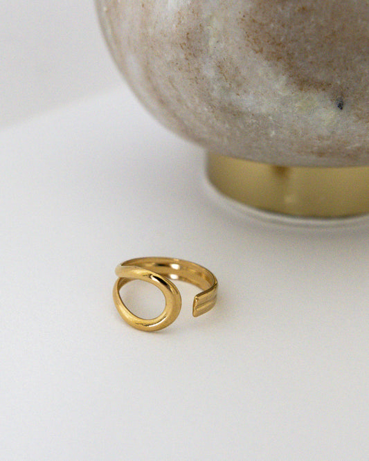 DRIFT Gold Loop Ring