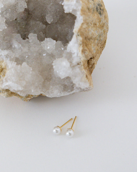 DRIFT Pearl Studs