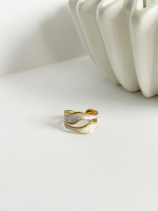 DRIFT Gold Pearl Wave Ring