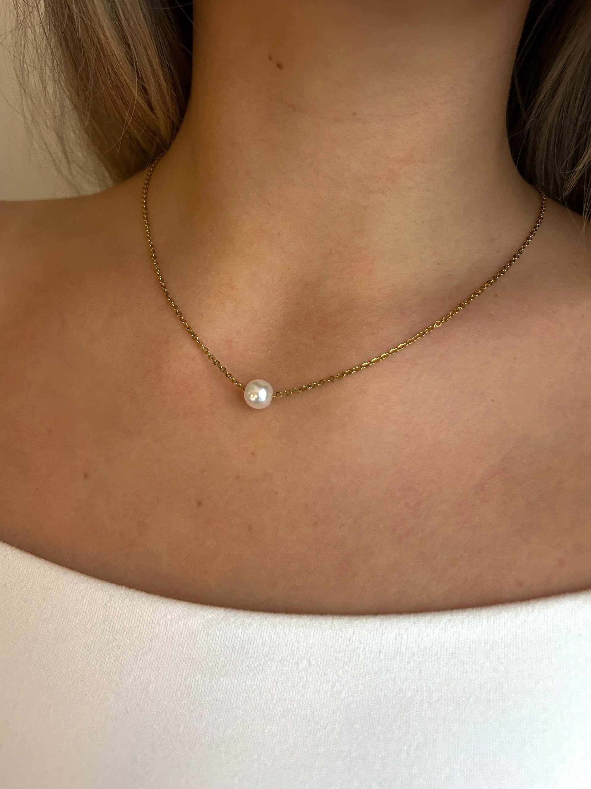 DRIFT Pearl Necklace