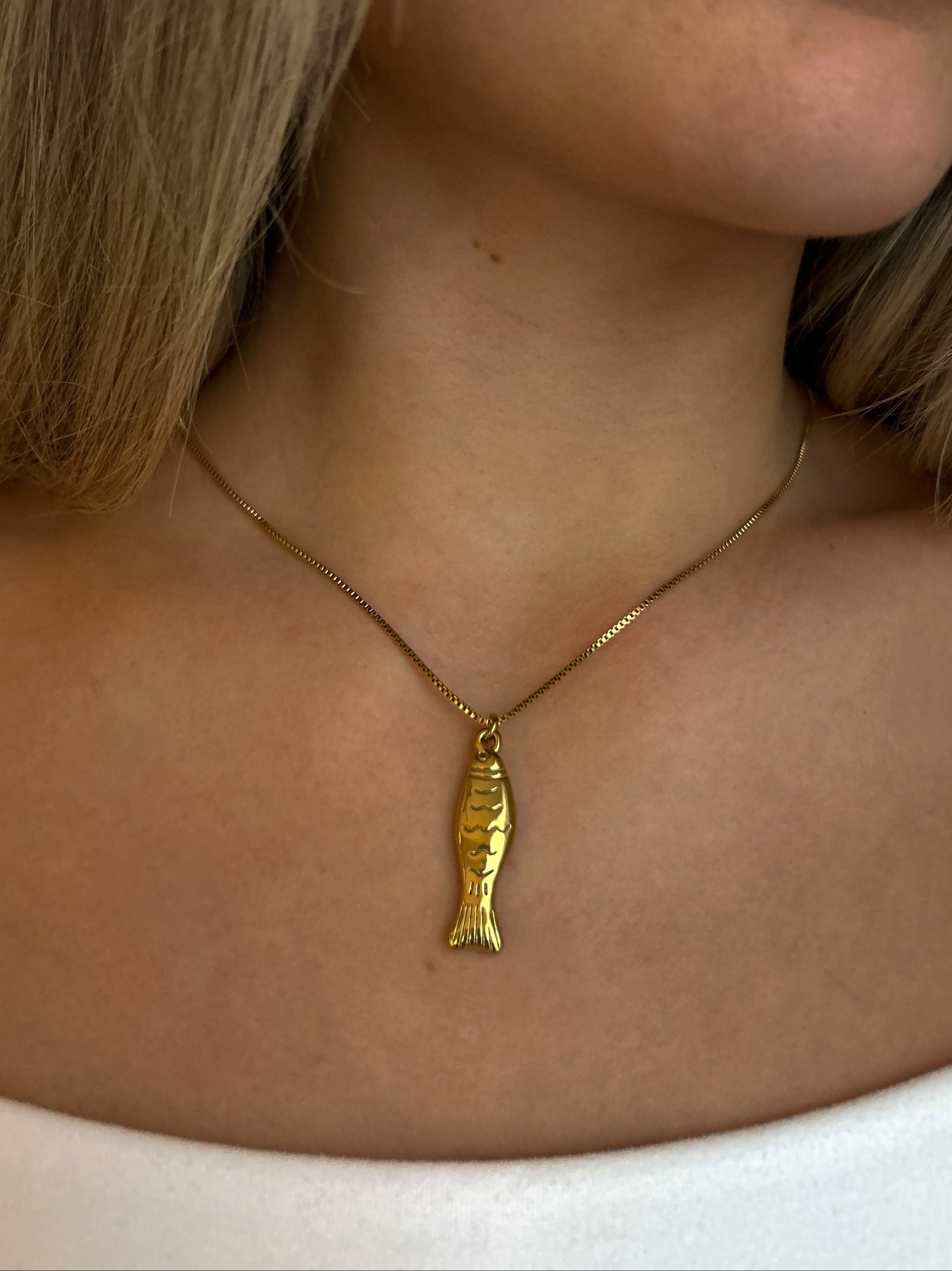 DRIFT Gold Small Fish Necklace