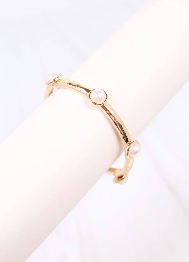 Stretchy Pearl Bangle