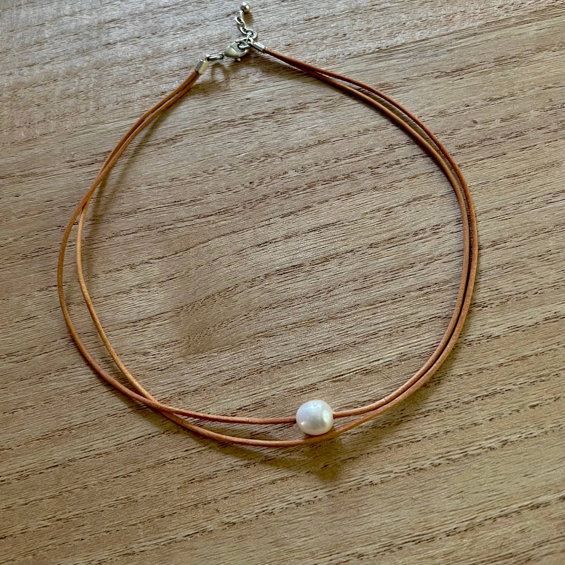 Freshwater Pearl Leather Necklace