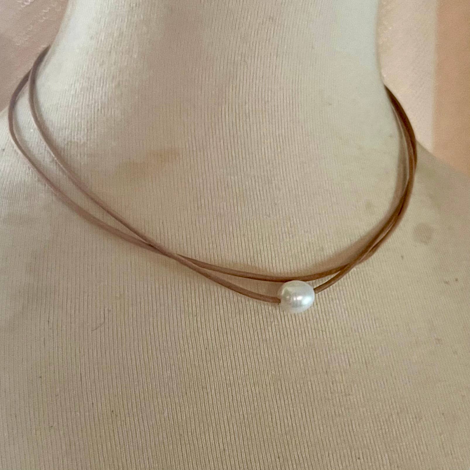 Freshwater Pearl Leather Necklace