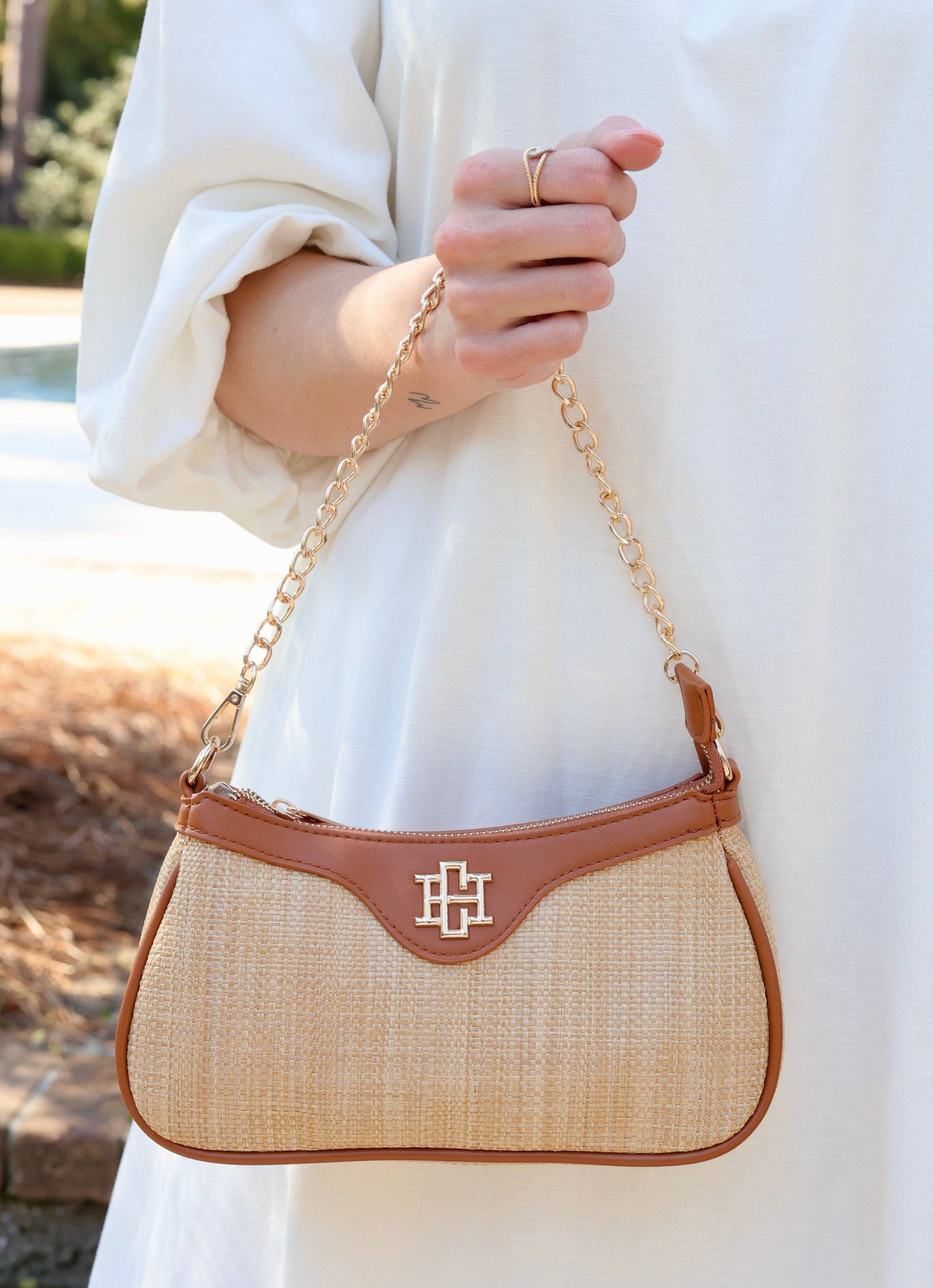 Gianna Crossbody: Camel